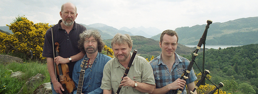 Tannahill Weavers, Universe Radio en Songs for the Philippines